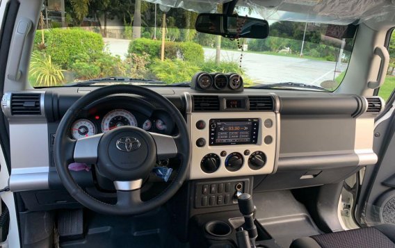 Sell 2019 Toyota Fj Cruiser in Quezon City-5