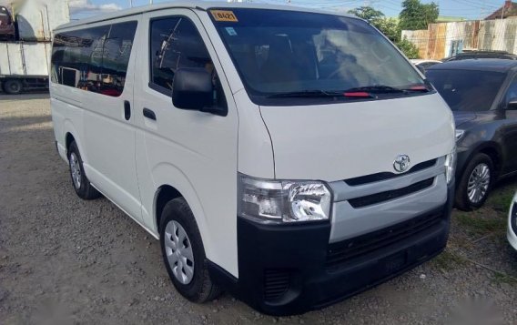 Selling Toyota Hiace 2016 in Cainta-1