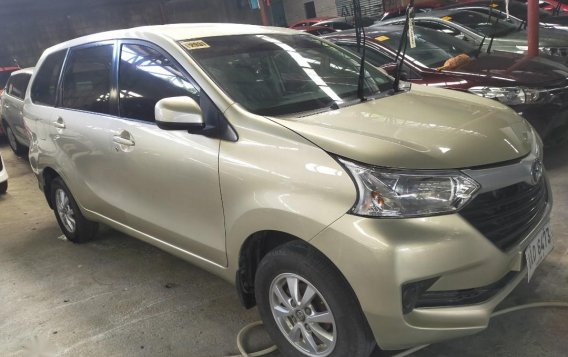 Selling Toyota Avanza 2016 in Quezon City-2