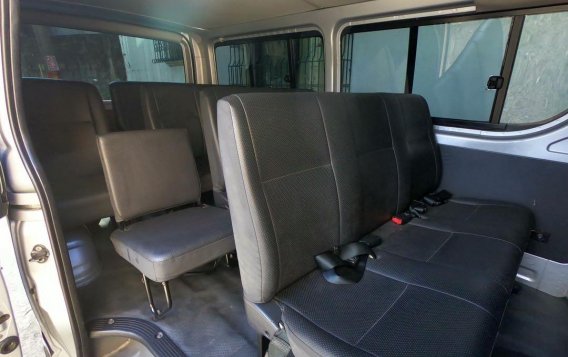 Sell 2010 Toyota Hiace in Quezon City-8