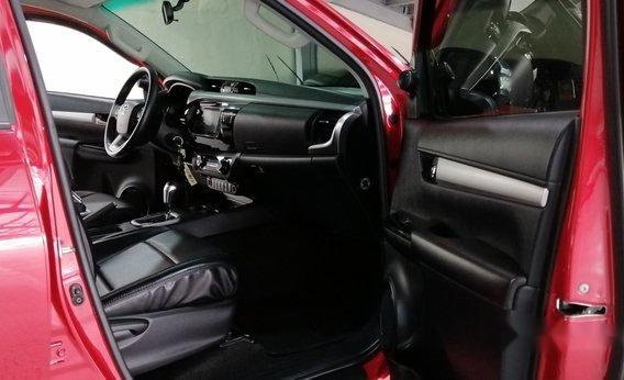 Selling Red Toyota Hilux 2017 in Makati-7