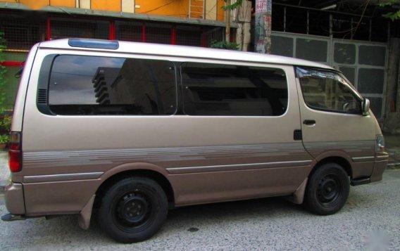 Sell 1995 Toyota Hiace in Manila-3