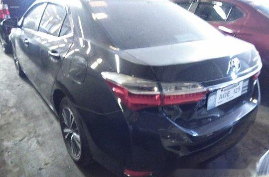 Sell Black 2017 Toyota Corolla Altis in Quezon City-4