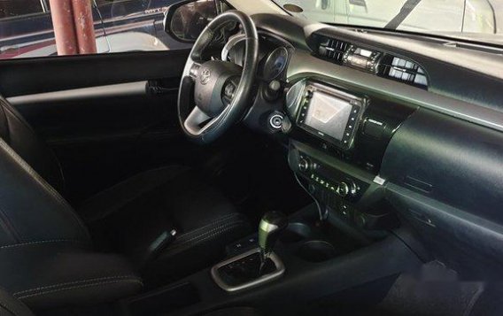 Sell Black 2016 Toyota Hilux in Quezon City -4