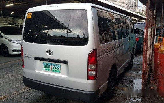 Selling Silver Toyota Hiace 2014 in Pasig-2