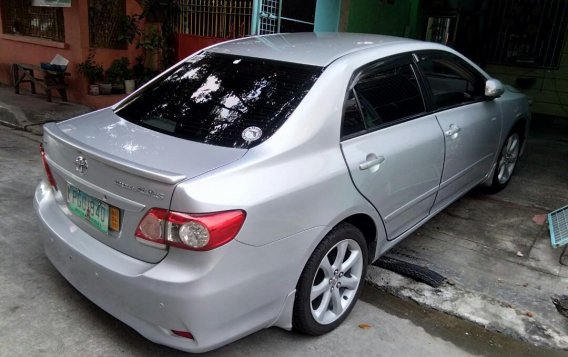 Selling Silver Toyota Corolla Altis 2011 in Quezon City-1