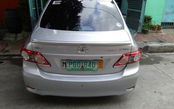 Selling Silver Toyota Corolla Altis 2011 in Quezon City-3