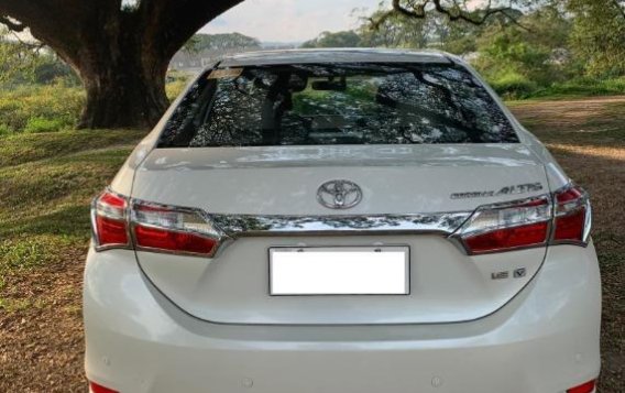 Pearl White Toyota Corolla Altis 2014 for sale in Angeles-1