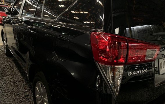 Selling Toyota Innova 2017 in Quezon City-5
