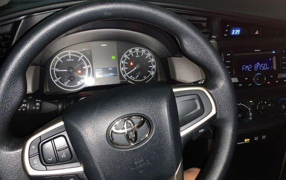 Selling Toyota Innova 2017 in Quezon City-6