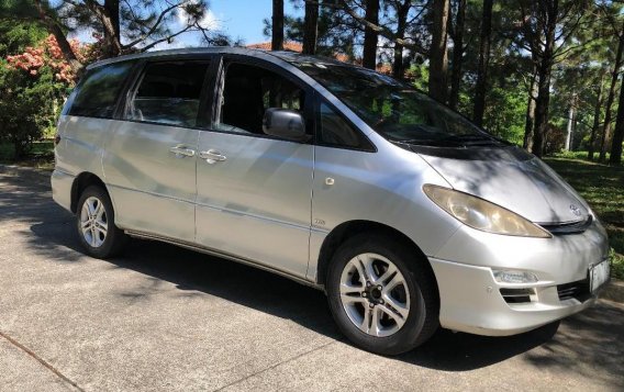 Silver Toyota Previa 2004 for sale in Tagaytay 