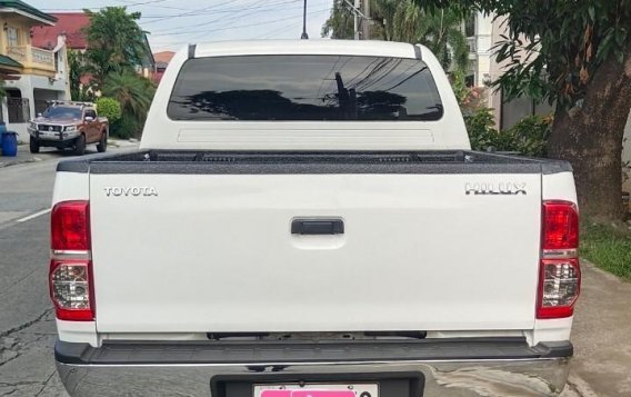 Toyota Hilux 2014 for sale in Quezon City-4