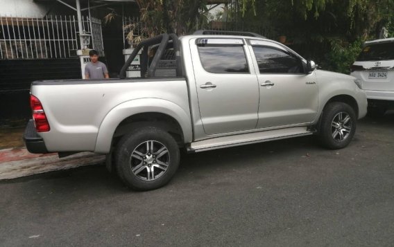 Toyota Hilux 2014 for sale in Manila-2