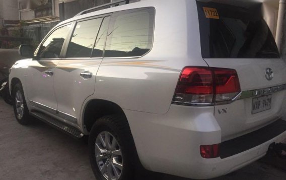 Pearl White Toyota Land Cruiser 2018 for sale in Pasig-4
