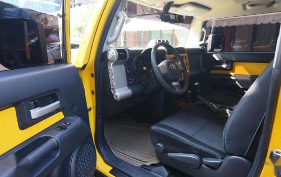 Selling Yellow Toyota Fj Cruiser 2016 in Pasig-6