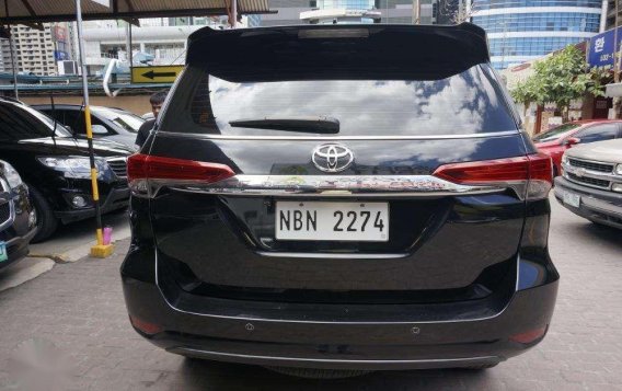 Black Toyota Fortuner 2017 for sale in Automatic-3