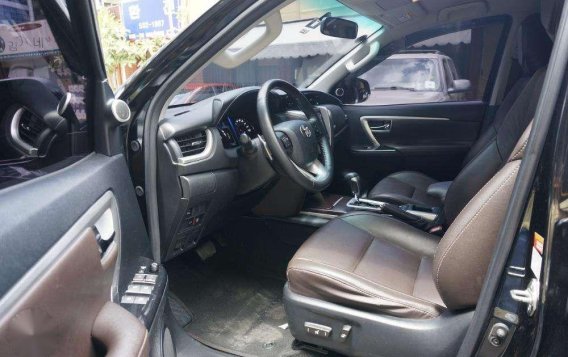 Black Toyota Fortuner 2017 for sale in Automatic-6