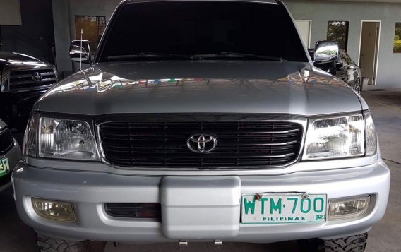 Grey Toyota Land Cruiser 2000 for sale in Pasig