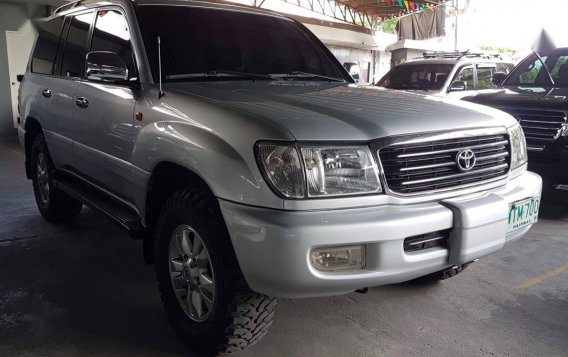 Grey Toyota Land Cruiser 2000 for sale in Pasig-1
