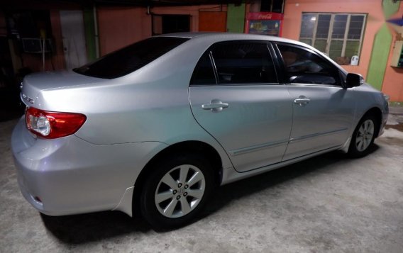 Silver Toyota Corolla Altis 2013 for sale in Quezon City-9