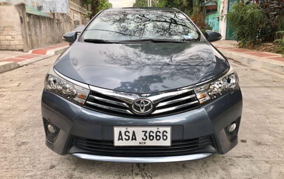 Grayblack Toyota Corolla altis 2015 for sale in Automatic-1