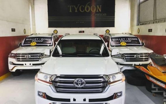 Sell 2019 Toyota Land Cruiser in Pasig