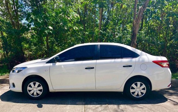 White Toyota Vios 2018 for sale in Cebu City-2