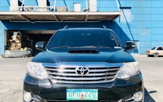 Black Toyota Fortuner 2012 for sale in Manila-9