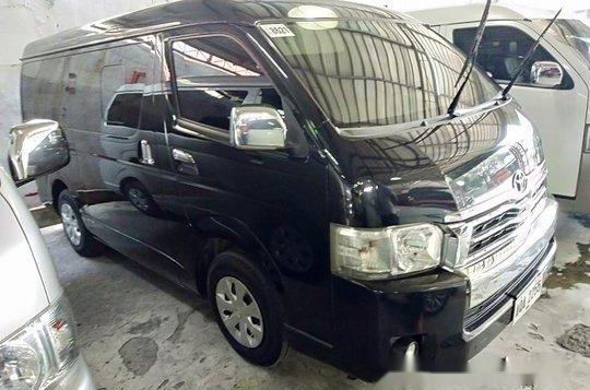 Selling Black Toyota Hiace 2015 in Quezon City-1