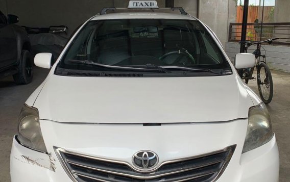 White Toyota Vios 2013 for sale in Manual-2