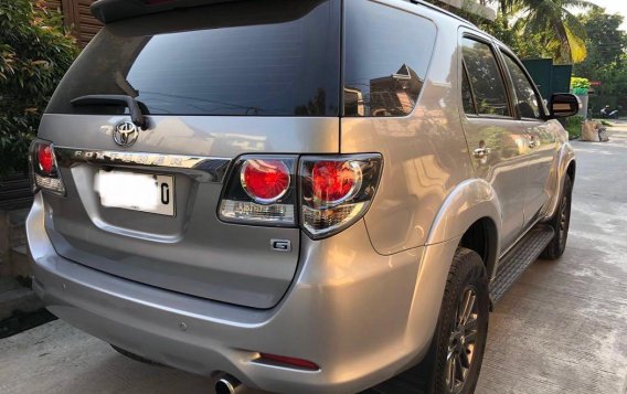 Selling Silver Toyota Fortuner 2015 in Manila-2