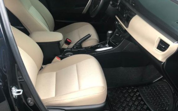 Black Toyota Corolla altis 2014 for sale in Quezon City-5