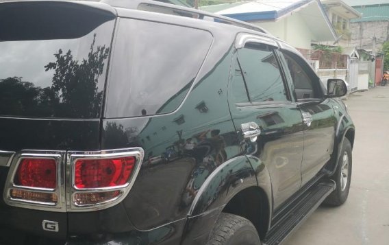 Black Toyota Fortuner 2008 for sale in Manila-6