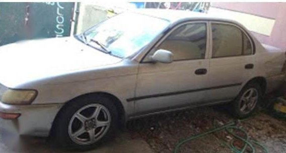 White Toyota Corolla 1994 for sale in Manual