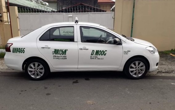 White Toyota Vios 2012 for sale in Manila-2