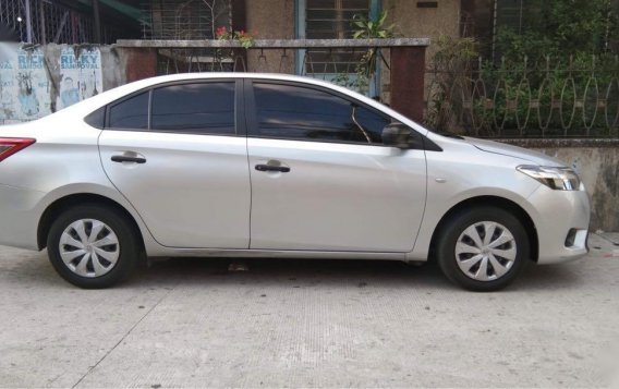 Selling Silver Toyota Vios 2013 in Caloocan-1
