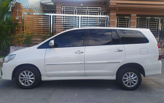 White Toyota Innova 2014 for sale in Angeles