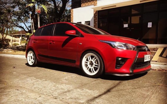 Red Toyota Yaris 2016 for sale in Manila-1