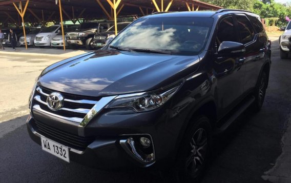 Black Toyota Fortuner 2017 for sale in Mandaluyong-4