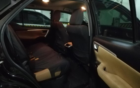 Sell Black2017 Toyota Fortuner SUV / MPV in Manila-8