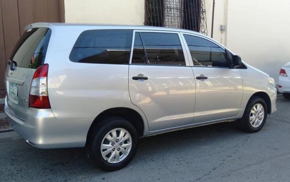 Silver Toyota Innova 2013 for sale in Manual-4