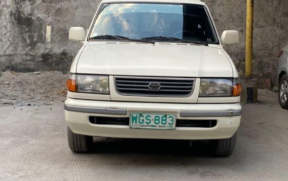 Pearlwhite Toyota Revo 1999 for sale in Manila