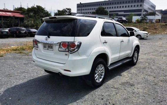 White Toyota Fortuner 2014 for sale in Automatic-2