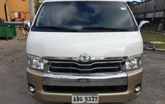 Sell Pearl White 2016 Toyota Hiace in Pasig-1
