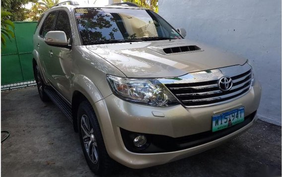 Selling Toyota Fortuner 2014 in Makati