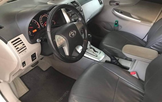 Silver Toyota Corolla altis 2013 for sale in Automatic-6