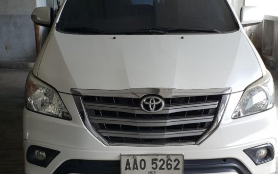 White Toyota Innova 2014 for sale in Manual