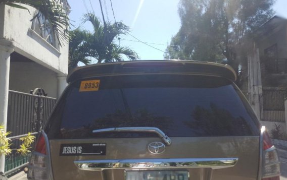 2nd Hand Toyota Innova for sale in Las Pinas-2