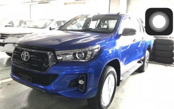 Blue Toyota Hilux 0 for sale in Mandaluyong