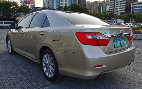 Sell 2012 Toyota Camry in Manila-3